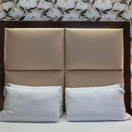 Catone District Hotel Rome Bagian luar foto