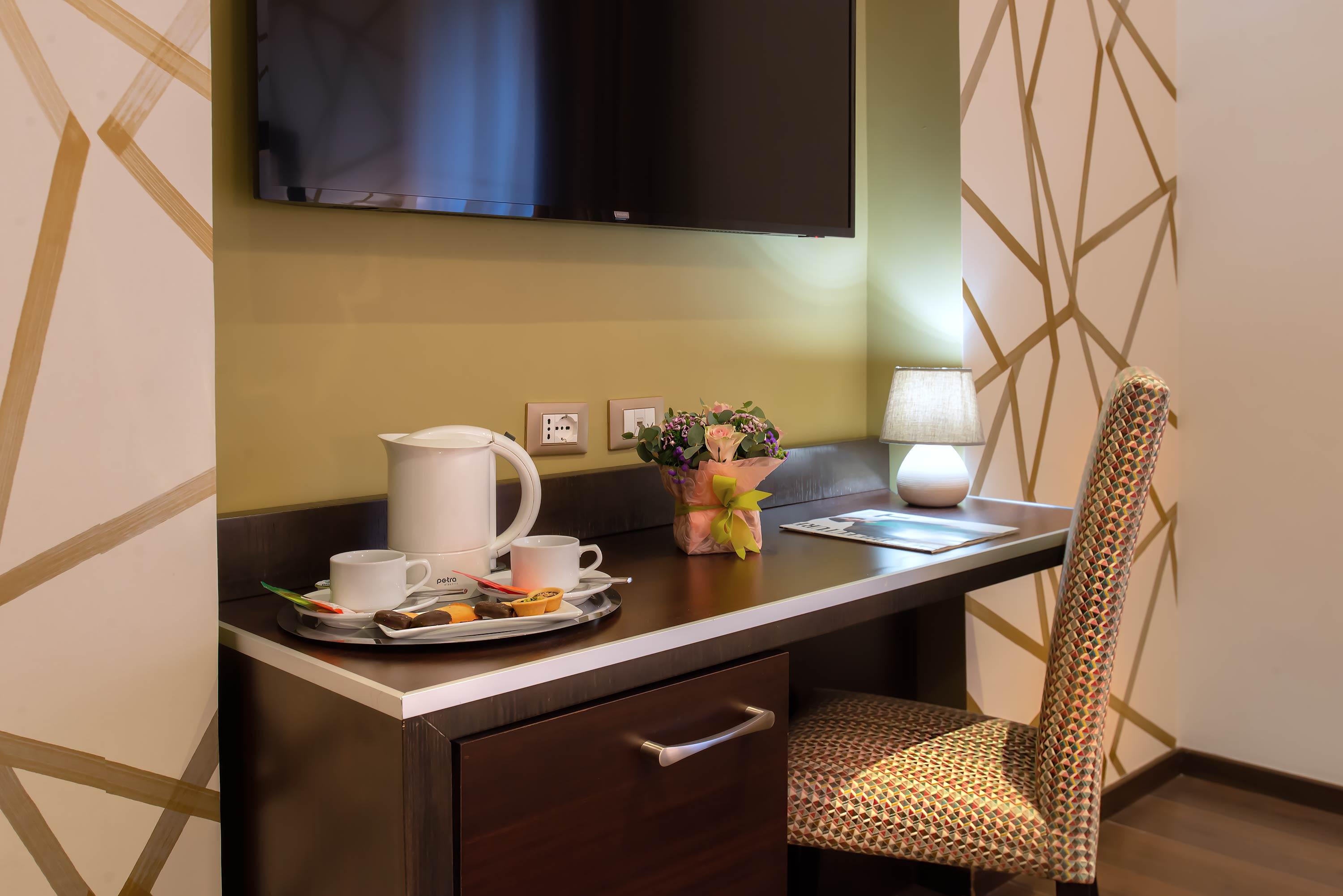 Catone District Hotel Rome Bagian luar foto