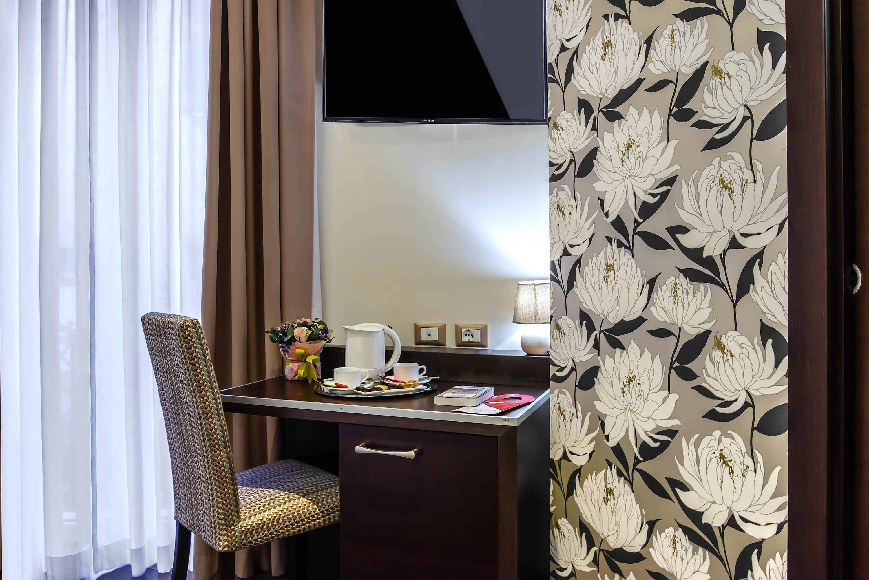Catone District Hotel Rome Bagian luar foto