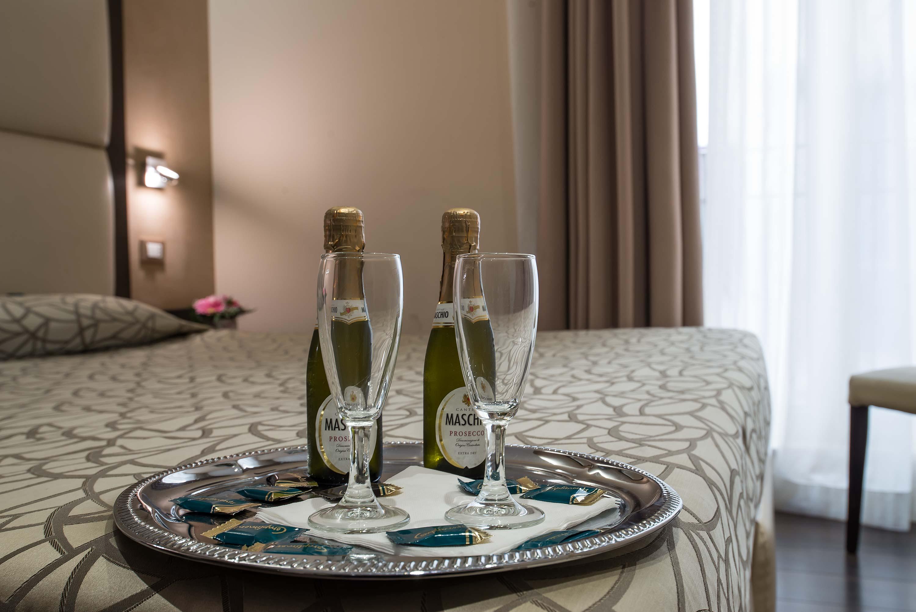 Catone District Hotel Rome Bagian luar foto