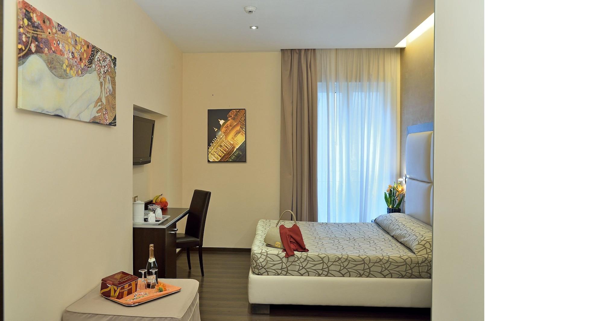 Catone District Hotel Rome Bagian luar foto