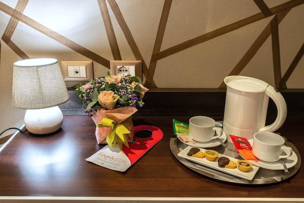 Catone District Hotel Rome Bagian luar foto
